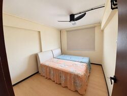 Tampines Street 42 (Tampines), Multi Generation #633752841
